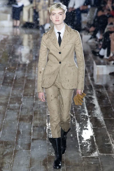 Look 2